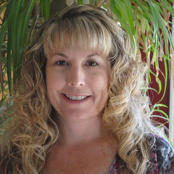 Meet your Posher, Torey - Picture 1 of 1